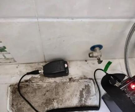 丰镇屋顶漏水维修公司分享下卫生间漏水的危害及解决方法